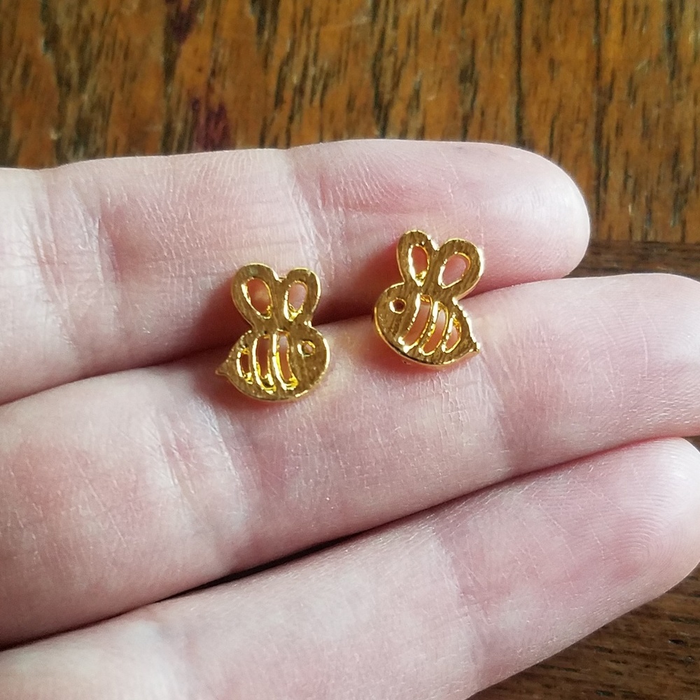 NWOT Gold Bumble Bee Studs - Picture 2 of 5